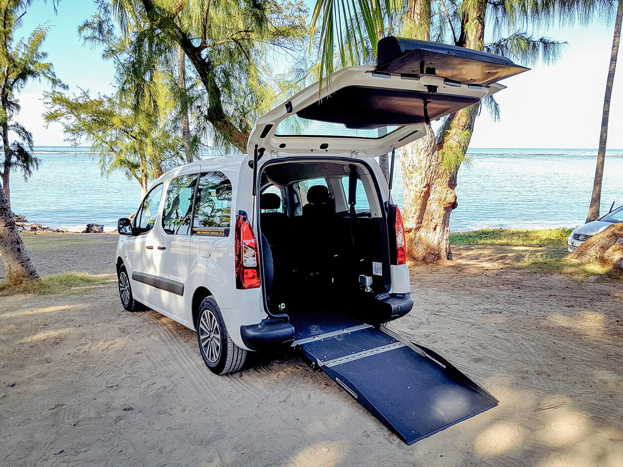 Louez votre voiture accessible sur l&#039;île de La Réunion avec Handynamic !