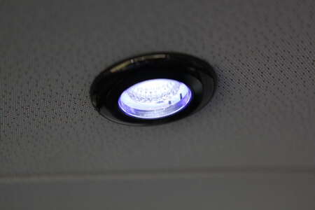Le kit d&#039;éclairage LED se montre bien pratique lors des longues soirées d&#039;hiver ...