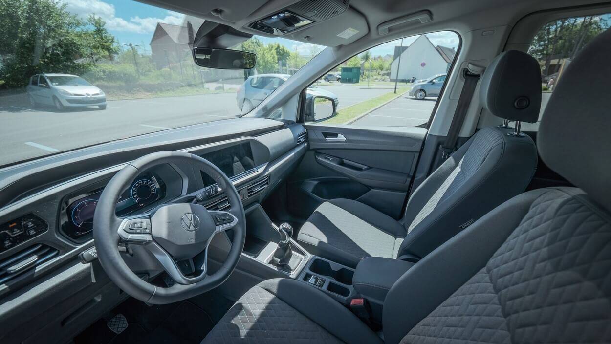 L'intérieur du Caddy profite des dernières technologies avec notamment un bel écran multimédia