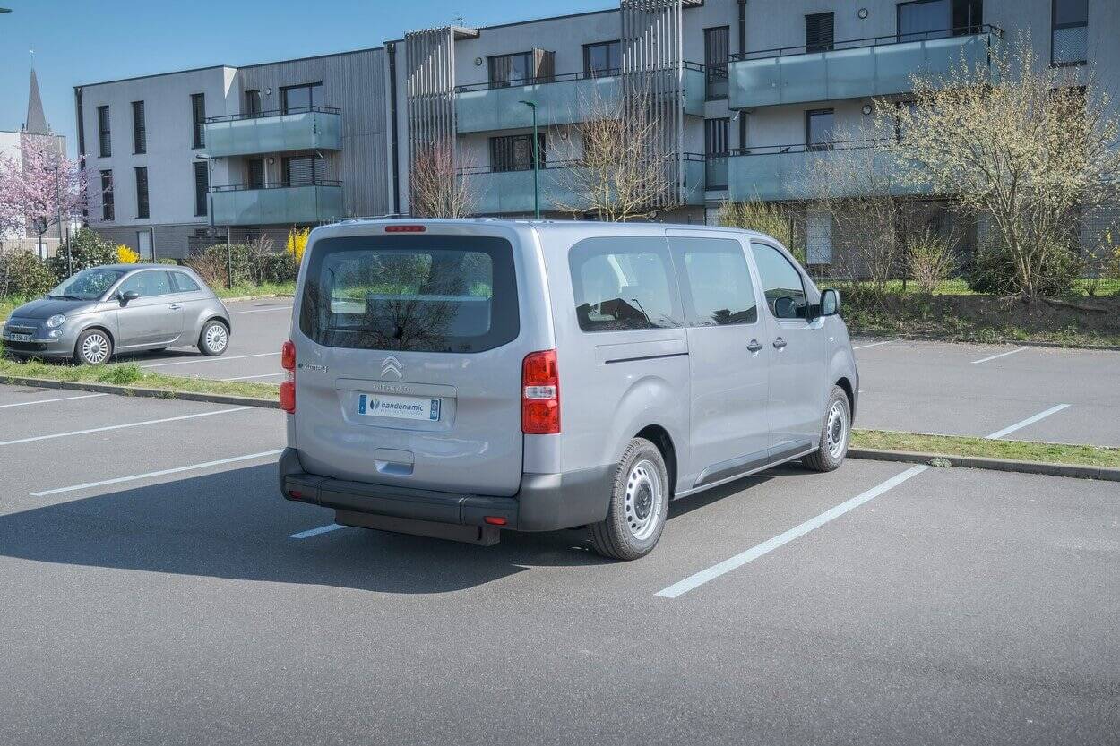Il s'agit ici de la version rallongée du ë-Jumpy pour un maximum d'espace