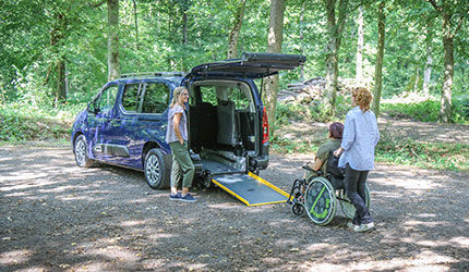 Le Berlingo Maxi SimplyAccess convient aux grandes familles !