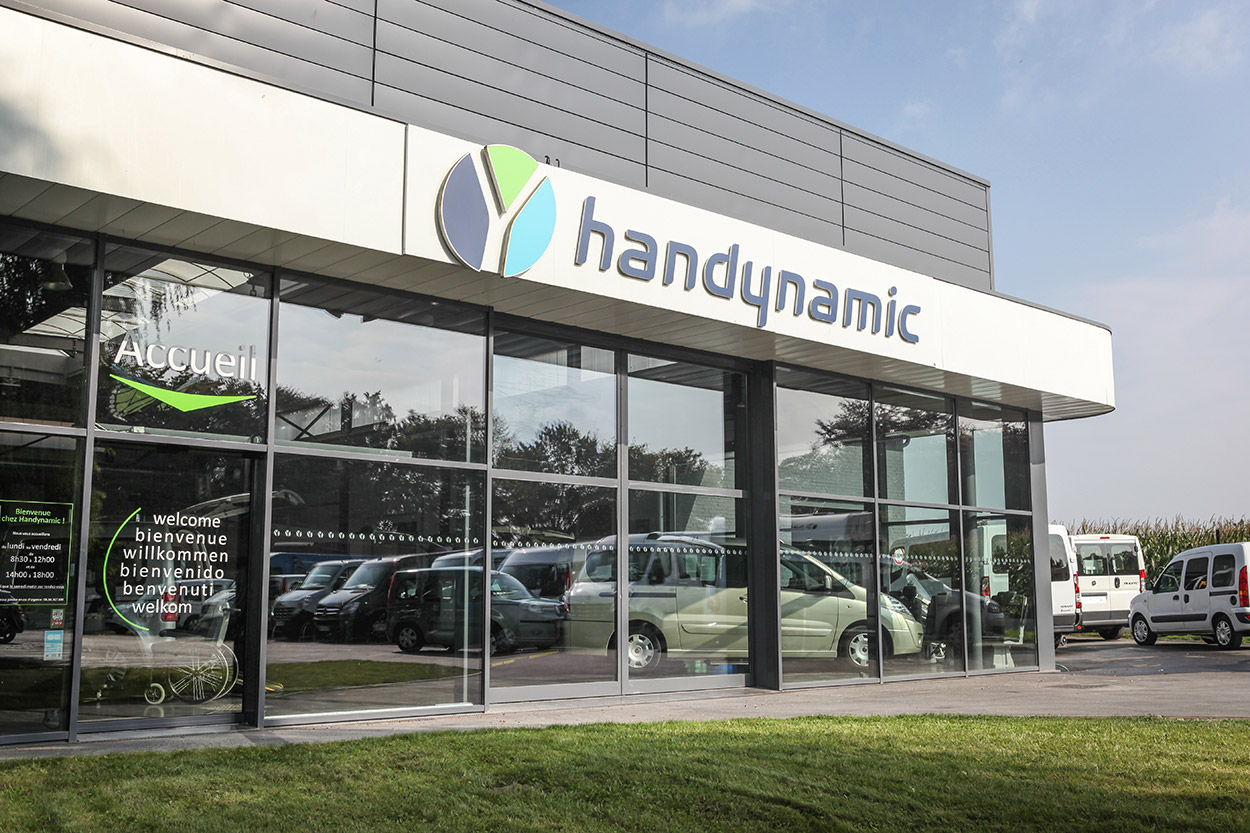 Venez découvrir la plus large gamme de voitures accessibles en France dans notre showroom de Seclin Venez découvrir la plus large gamme de voitures accessibles en France dans notre showroom de Seclin