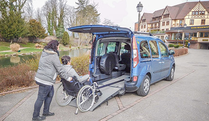 Louez une voiture accessible proche de Mulhouse avec Handynamic