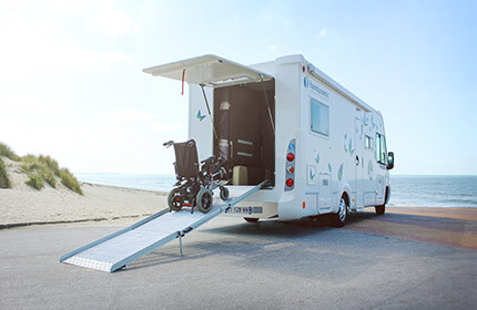 Louez un camping-car accessible en fauteuil roulant avec Handynamic ! Louez un camping-car accessible en fauteuil roulant avec Handynamic !