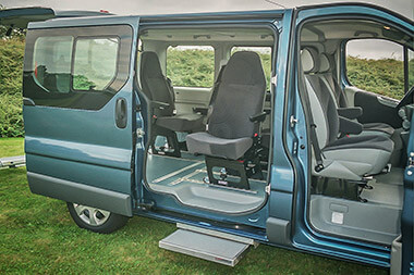Renault Trafic aménagé pour voyager avec une personne handicapée