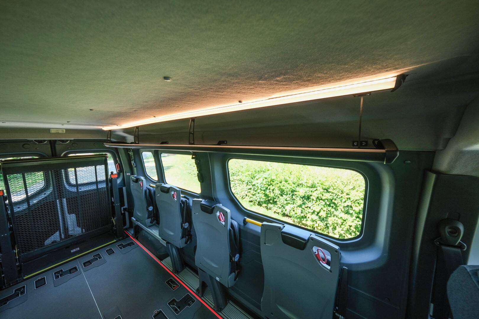 Rangement à bagages en option