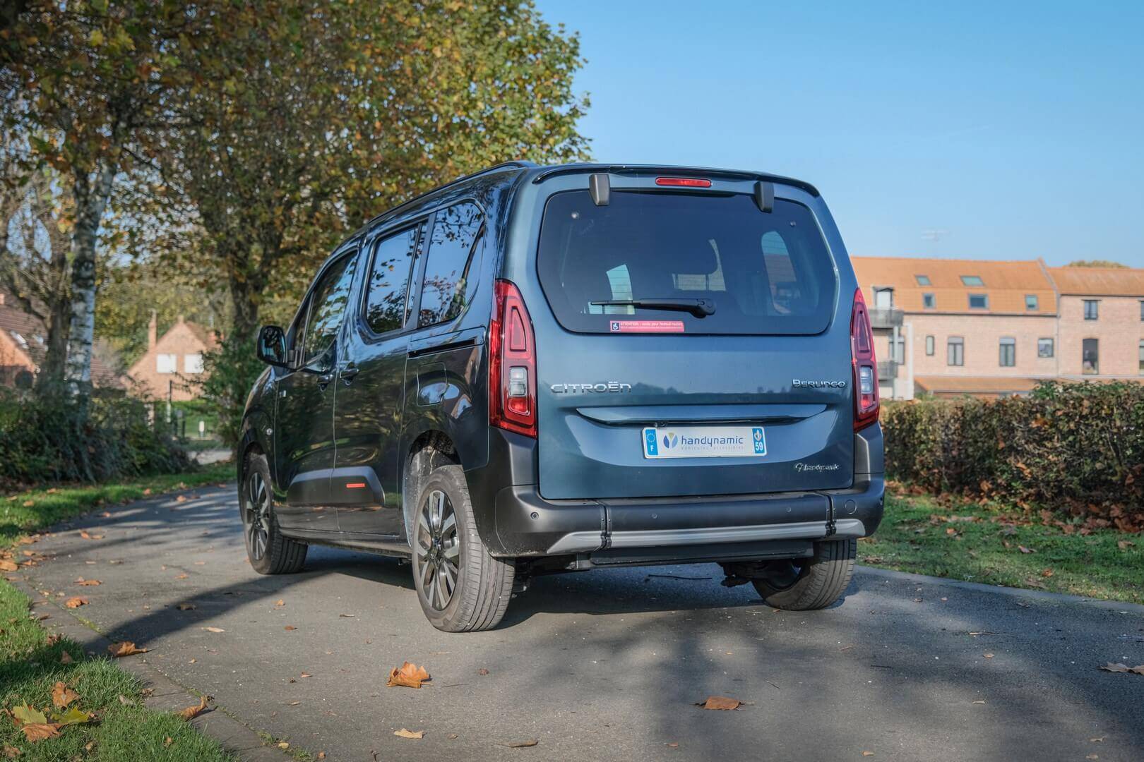 Avec les nouveaux moteurs répondant aux dernières normes antipollution le Citroën Berlingo ne manque pas d'énergie tout en réduisant ses émissions polluantes.