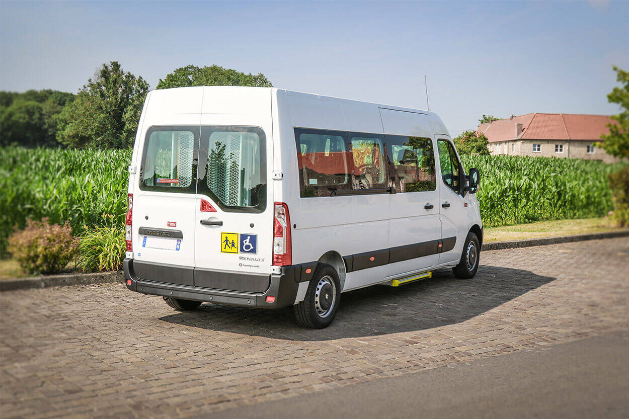 Découvrez le Renault Master TPMR L3H2 LineaFlex avec ses sièges facilement amovibles !