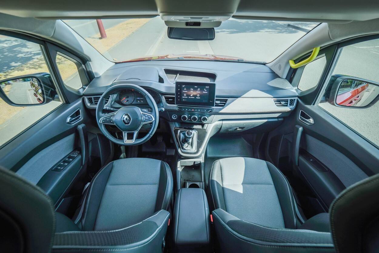 De multiples équipements de sécurité et d'aide à la conduite sont disponibles sur le nouveau Kangoo