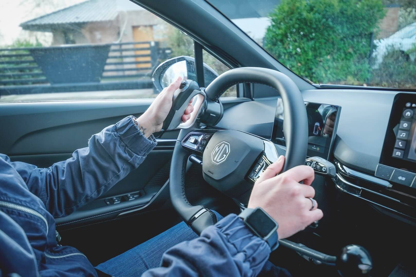 Conduisez cette MG4, même en situation de handicap