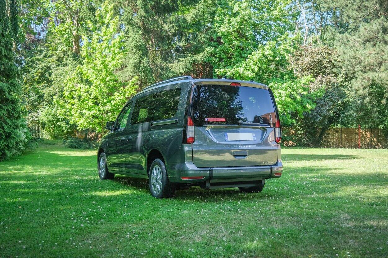 Des déplacements TPMR optimisés avec le Ford Grand Tourneo Connect aménagé Friendly HappyAccess !