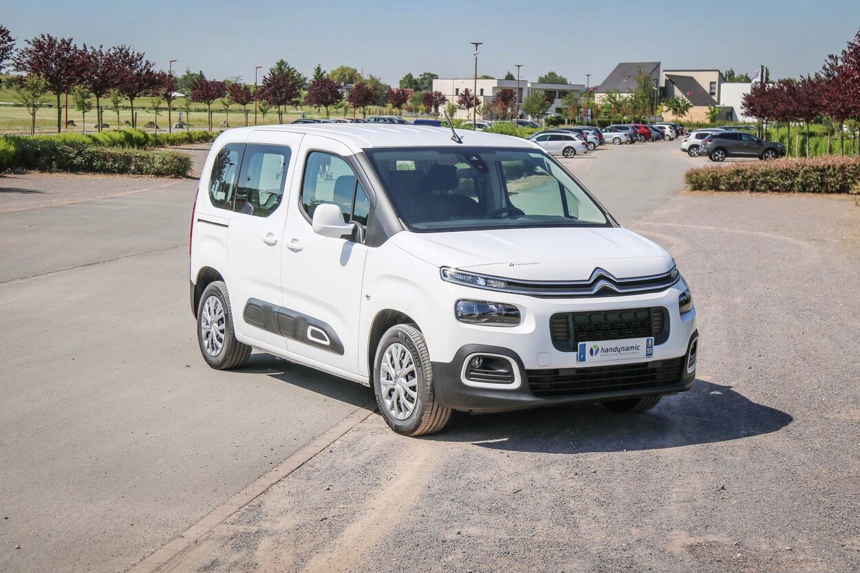 Avec son gabarit compact, le Berlingo est très facile à manoeuvrer