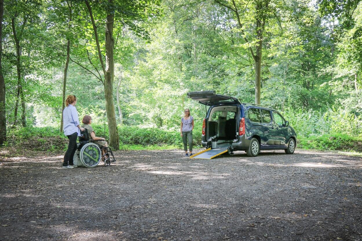 Conçu pour les familles, ce Berlingo aménagé handicap offre des voyages confortables à tous ses occupants