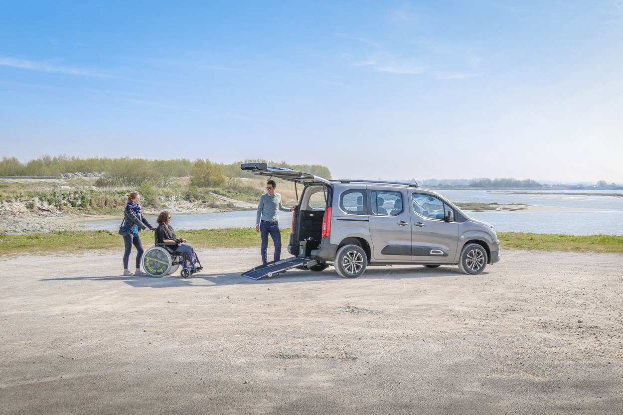 Une accessibilité record dans un gabarit réduit, c’est ce que propose ce Berlingo Xtra HappyAccess