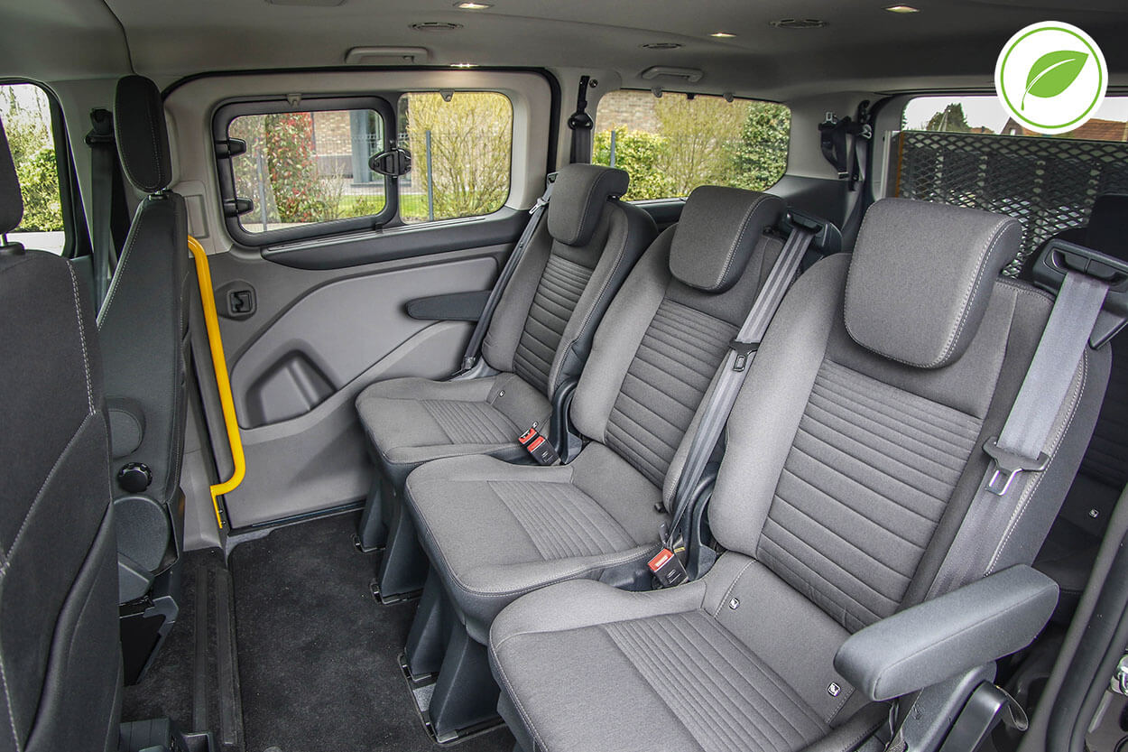 L&#039;aménagement TPMR Ecoline SimplyAccess conserve les sièges arrière d&#039;origine du Tourneo Custom qui sont amovibles sans outils