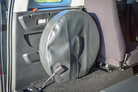 Choisissez l'option roue de secours galette avec votre Berlingo XL HappyAccess Choisissez l'option roue de secours galette avec votre Berlingo XL HappyAccess