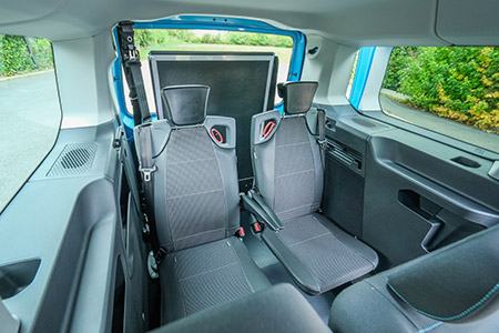Des sièges Triflex individuels, pivotants et discrets pour transporter jusqu&#039;à 7 personnes valides