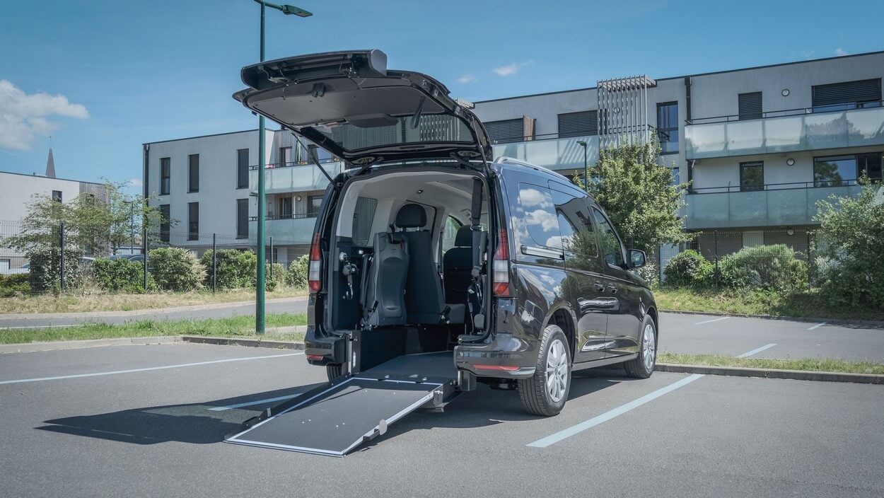 Le Caddy Xtra SimplyAccess est très accessible, pour fauteuil roulant manuel ou électrique