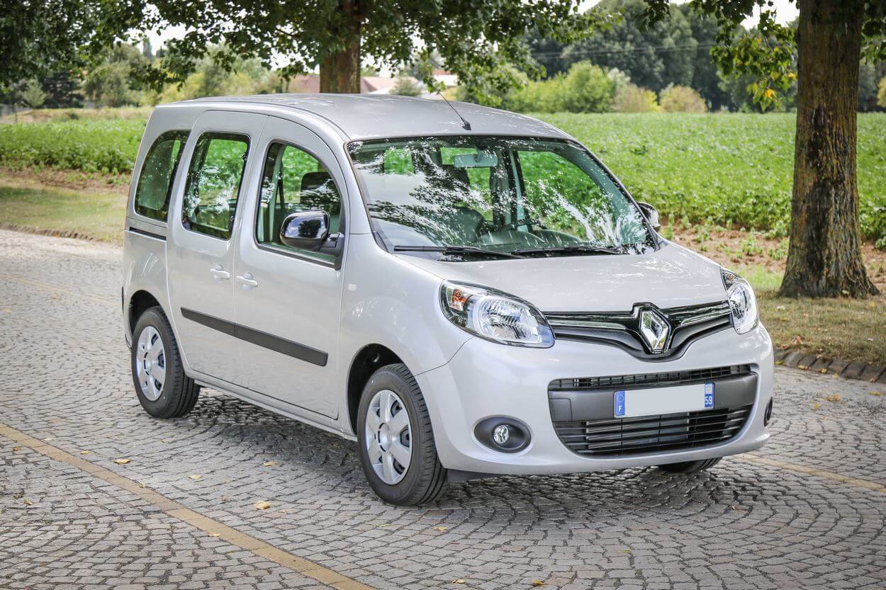 Moderne et bien équipé, le Renault Kangoo accessible vous emmène partout !