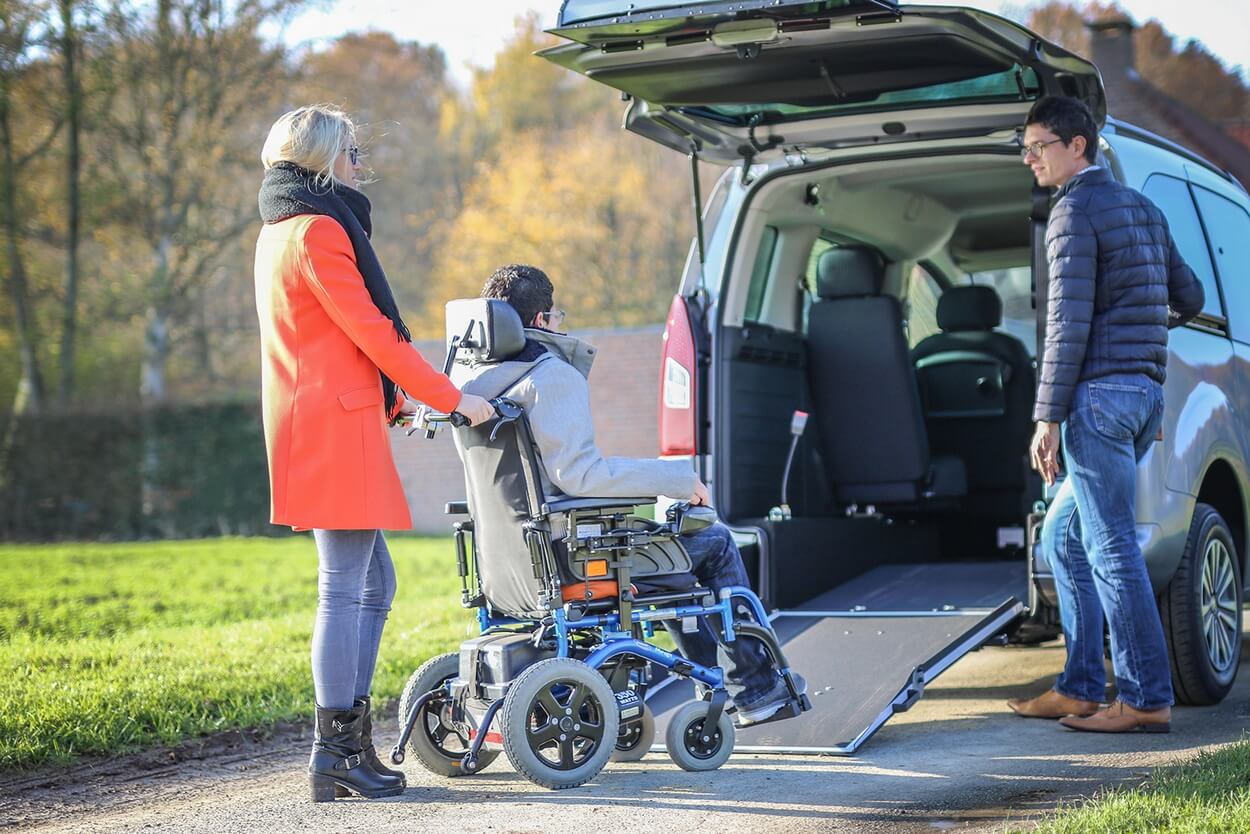 Choisissez une voiture accessible peu polluante pour profiter de la prime à la conversion